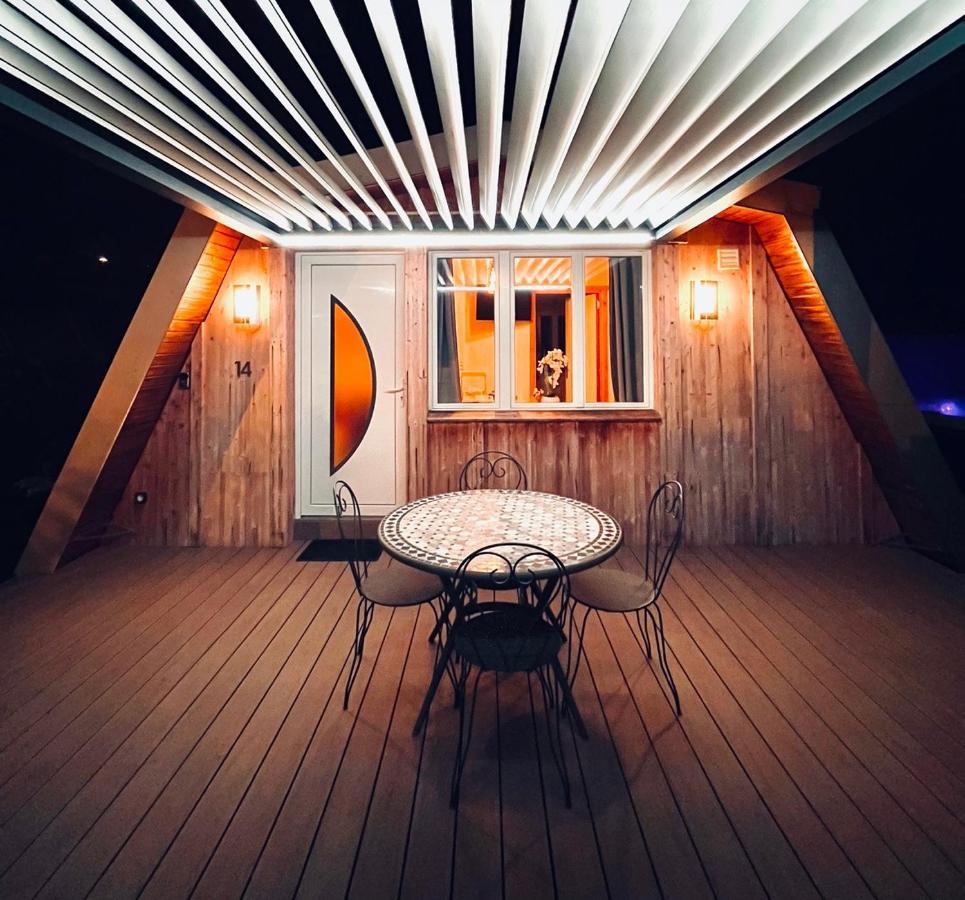 Au-Doux-Altic Chalet Romantique Avec Jacuzzi Et Sauna Métabief Exteriör bild